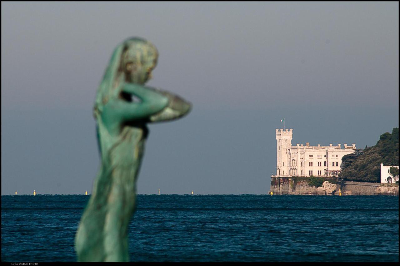 The House Of Joy - Luminoso - Clima - Balcone Apartment Trieste Luaran gambar